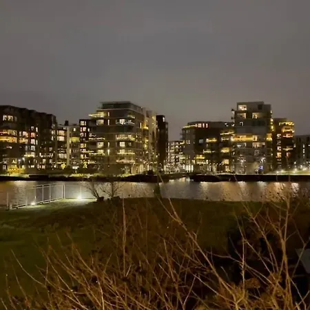 Polaris - At The Waterfront Apartment